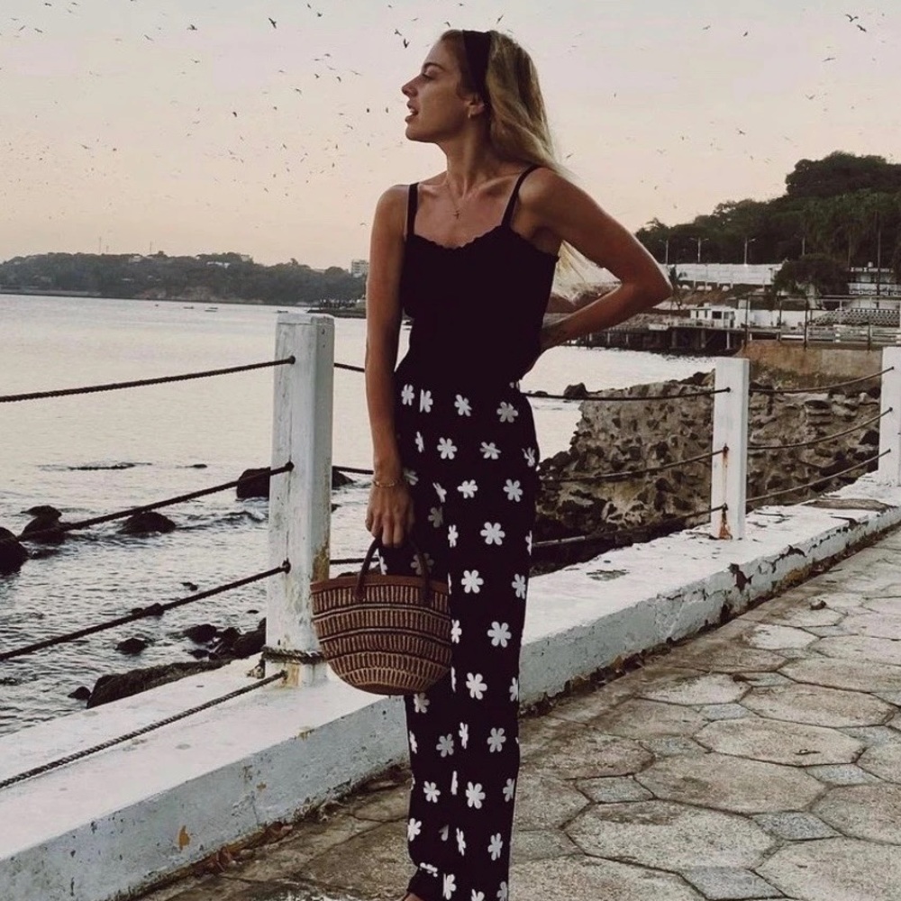 Verge Girl Teach Peace Pants